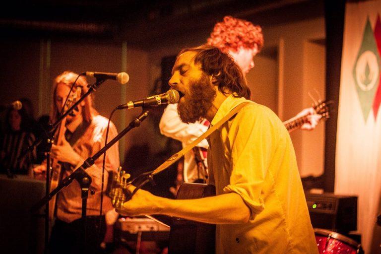 Rencontre avec Halasan Bazar, folk-rock venu du Nord