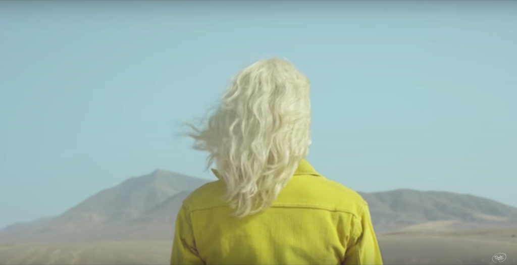 Manifesto XXI - Blow, "Fall In Deep" © Johanna Benaïnous & Elsa Parra