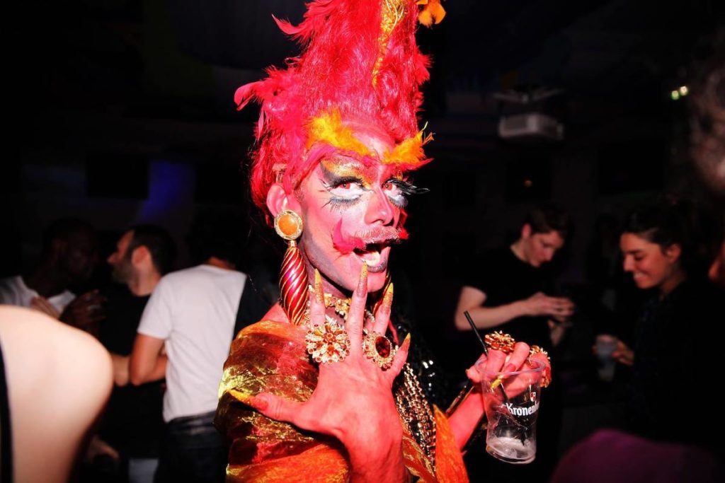 HouseofModa_cover_EnzaFragola_manifesto21