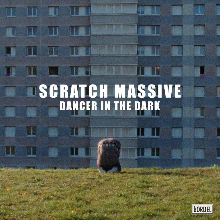 « Dancer in the dark », clip ken-loachien de Scratch Massive