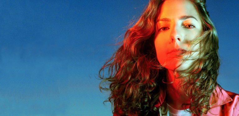 Cléa Vincent. « Les débuts de la french pop, on dirait que c&rsquo;était il y a une décennie »