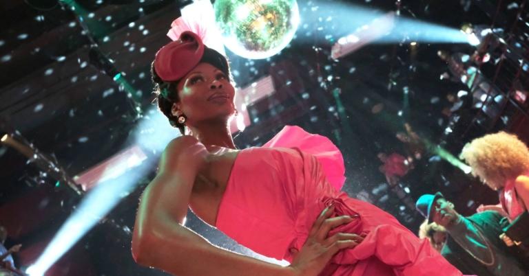 Sapé·e·s comme jamais : Les parures d’Elektra (Pose), déconstruction de la mode WASP