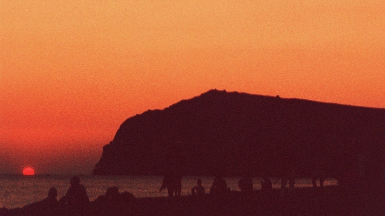 I&rsquo;ll never be alone anymore : tendre récit d&rsquo;un exil lesbien à Lesbos