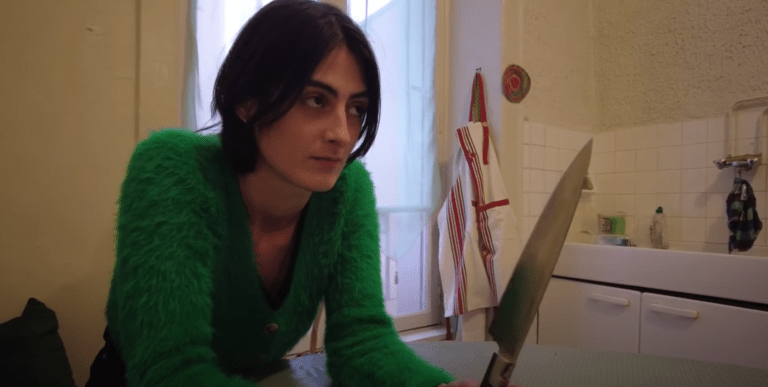 De l&rsquo;art contemporain à TikTok, vous allez entendre parler de Sinem Sahin