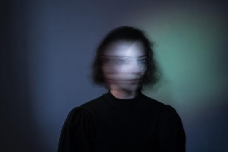 Exclu : « It », la traque électro-mystique de Cate Hortl