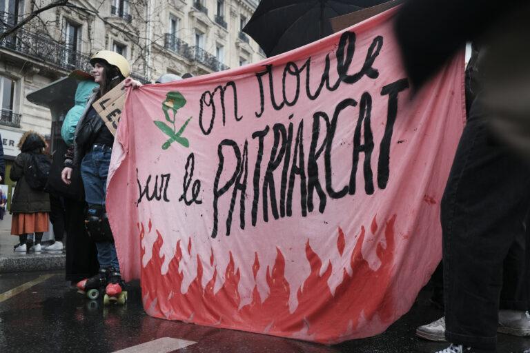 « On roule sur le patriarcat » : avec la coalition de roller derby le 8 mars