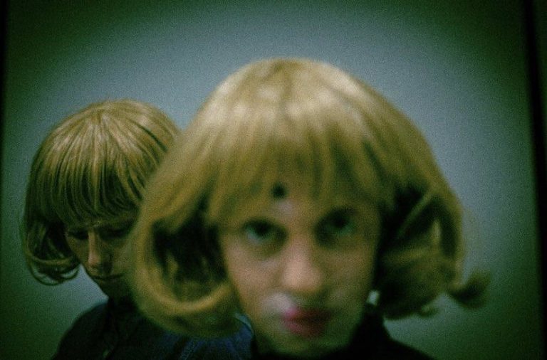 Comment la jeune création queer remodèle les figures de la pop culture