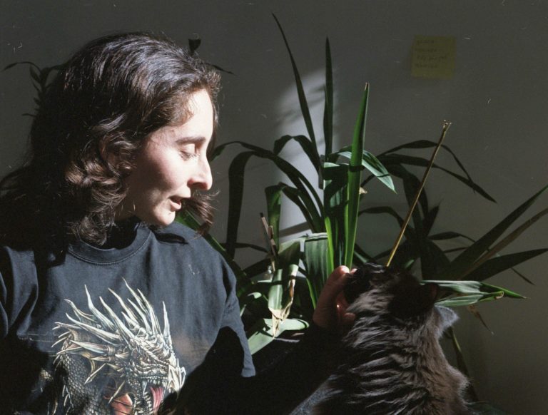 Costanza Spina & éditions trouble : une discussion croisée sur l’amour, la communauté et la presse féministe