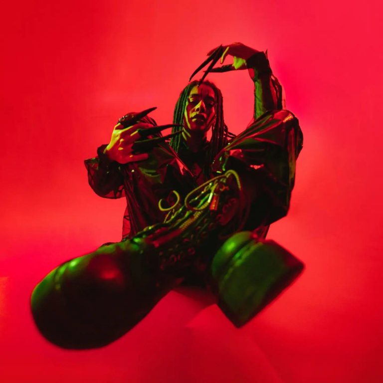 Grove : « la vulnérabilité, c&rsquo;est aussi important que la rage »