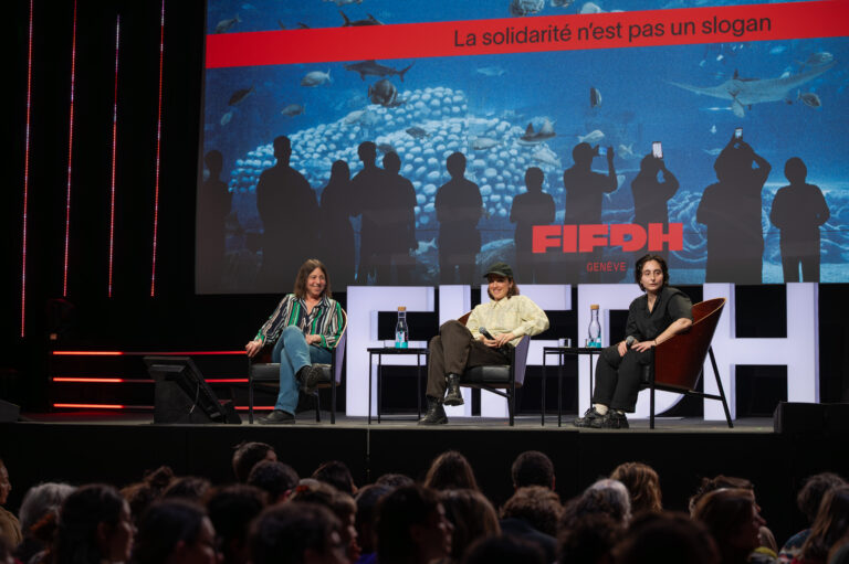 Faire communauté dans un monde fasciste : Sarah Schulman, Adèle Haenel et Constant Spina au FIFDH